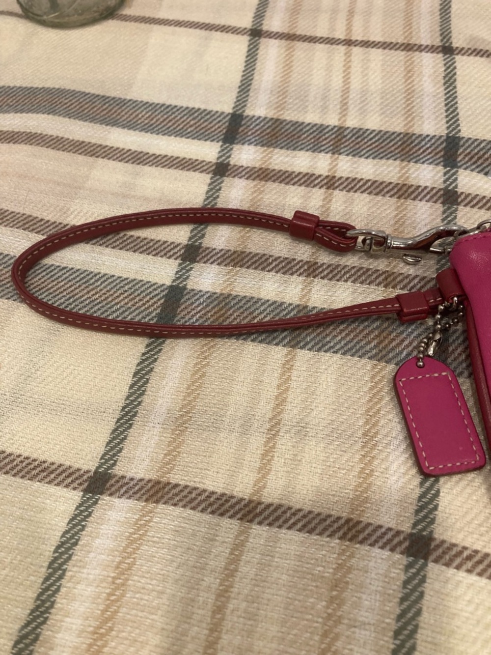 Coach Pink Leather Turnlock Wristlet Clutch - Picture 5 of 8